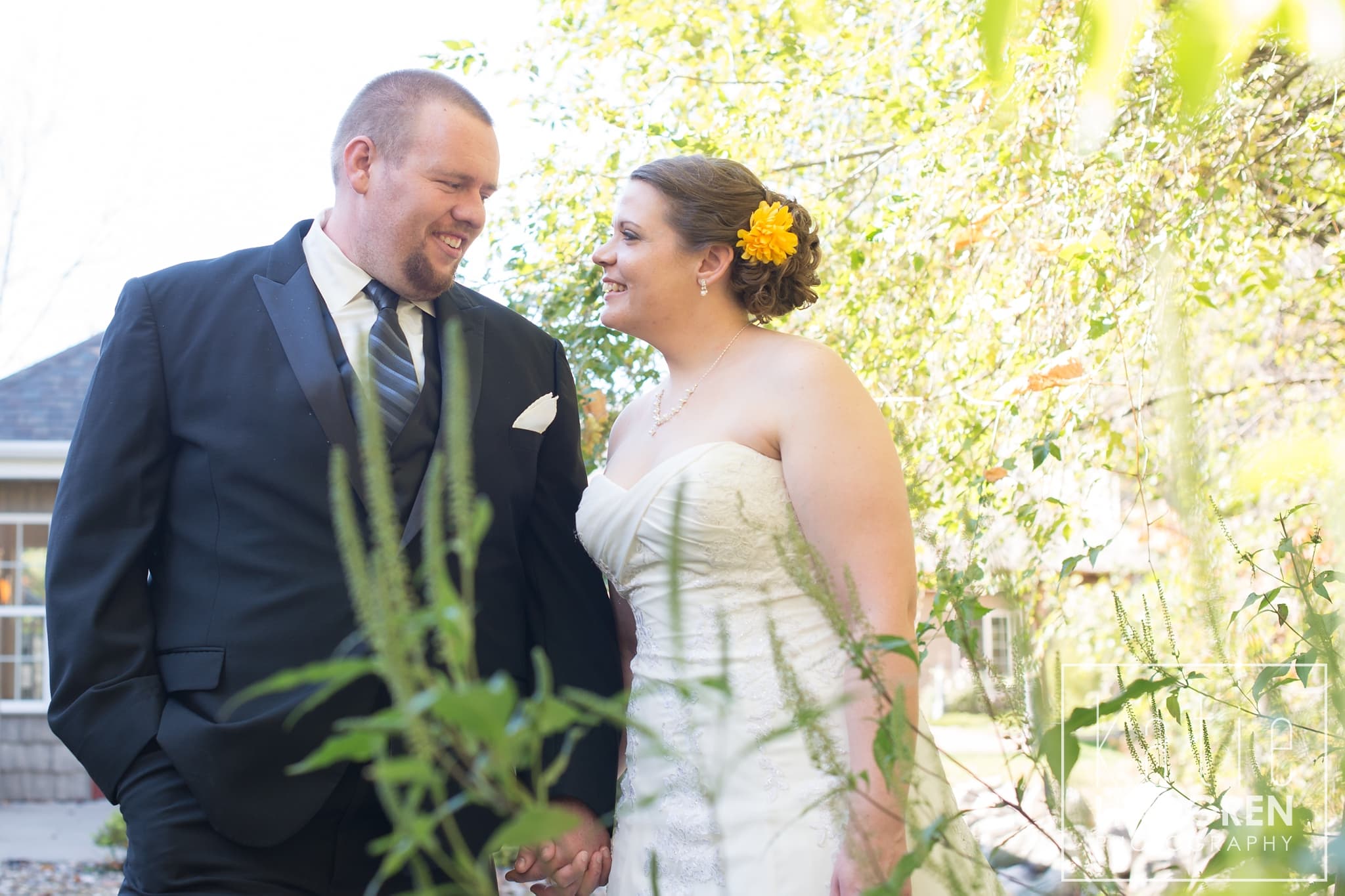 Stephanie And Nick Living History Farms Wedding Des Moines Area Wedding Photography Katie